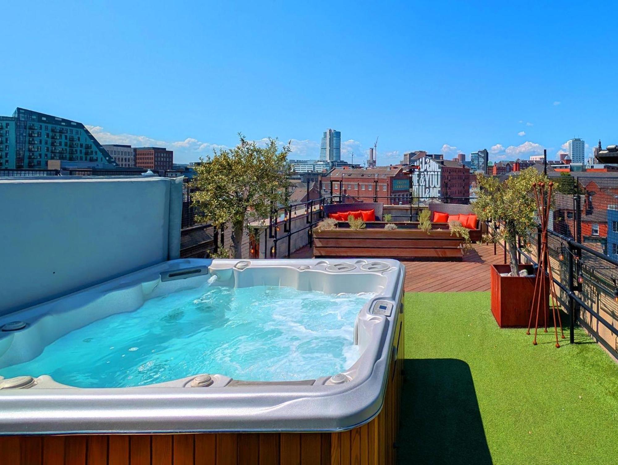 The Bells - Luxury Serviced Apartments Leeds  Esterno foto