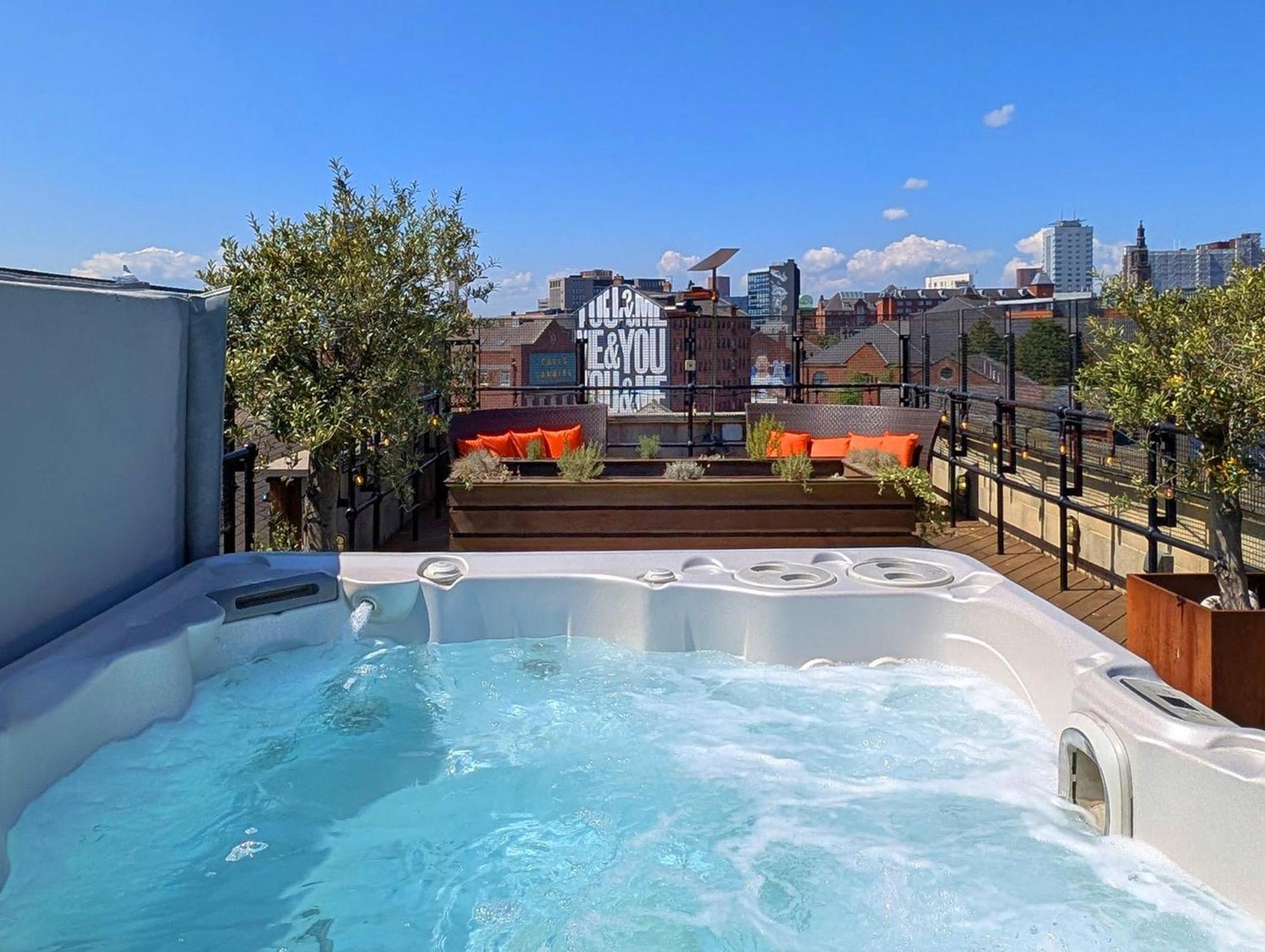 The Bells - Luxury Serviced Apartments Leeds  Esterno foto